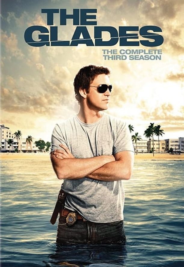 阳光下的棕榈湖    第⁨三⁩季
    The Glades (2012)