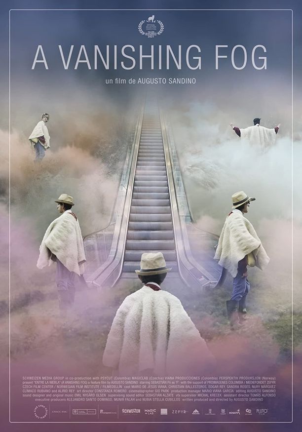 A Vanishing FogEntre la niebla (2021)